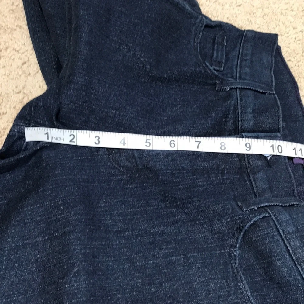 NWT! NYDJ Size 8 blue straight slimming jeans